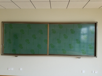 多媒体推拉黑板